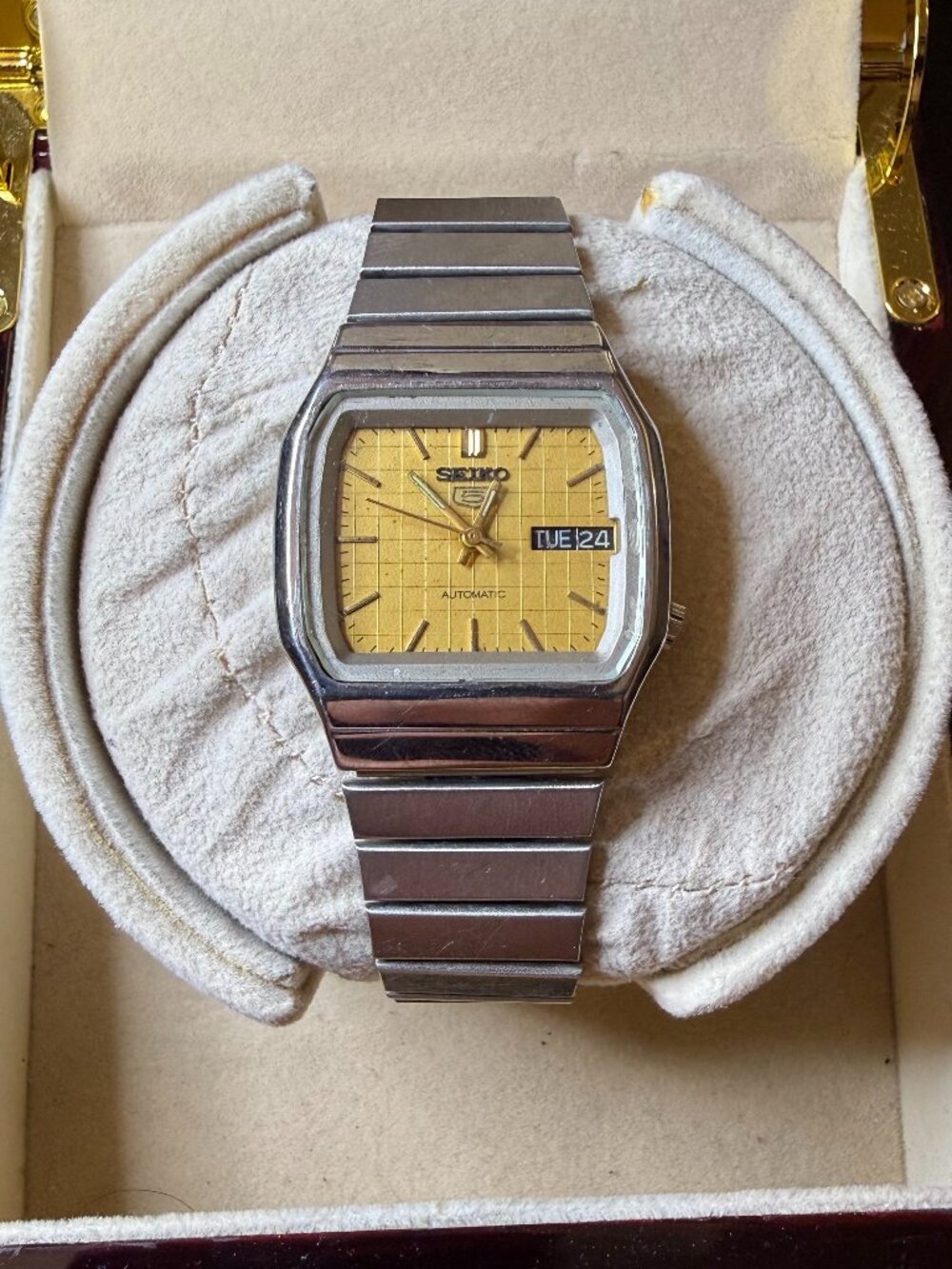 Vintage 1970s Seiko TV Day-Date Watch Silver/Gold 7S26-3160, 33.5m